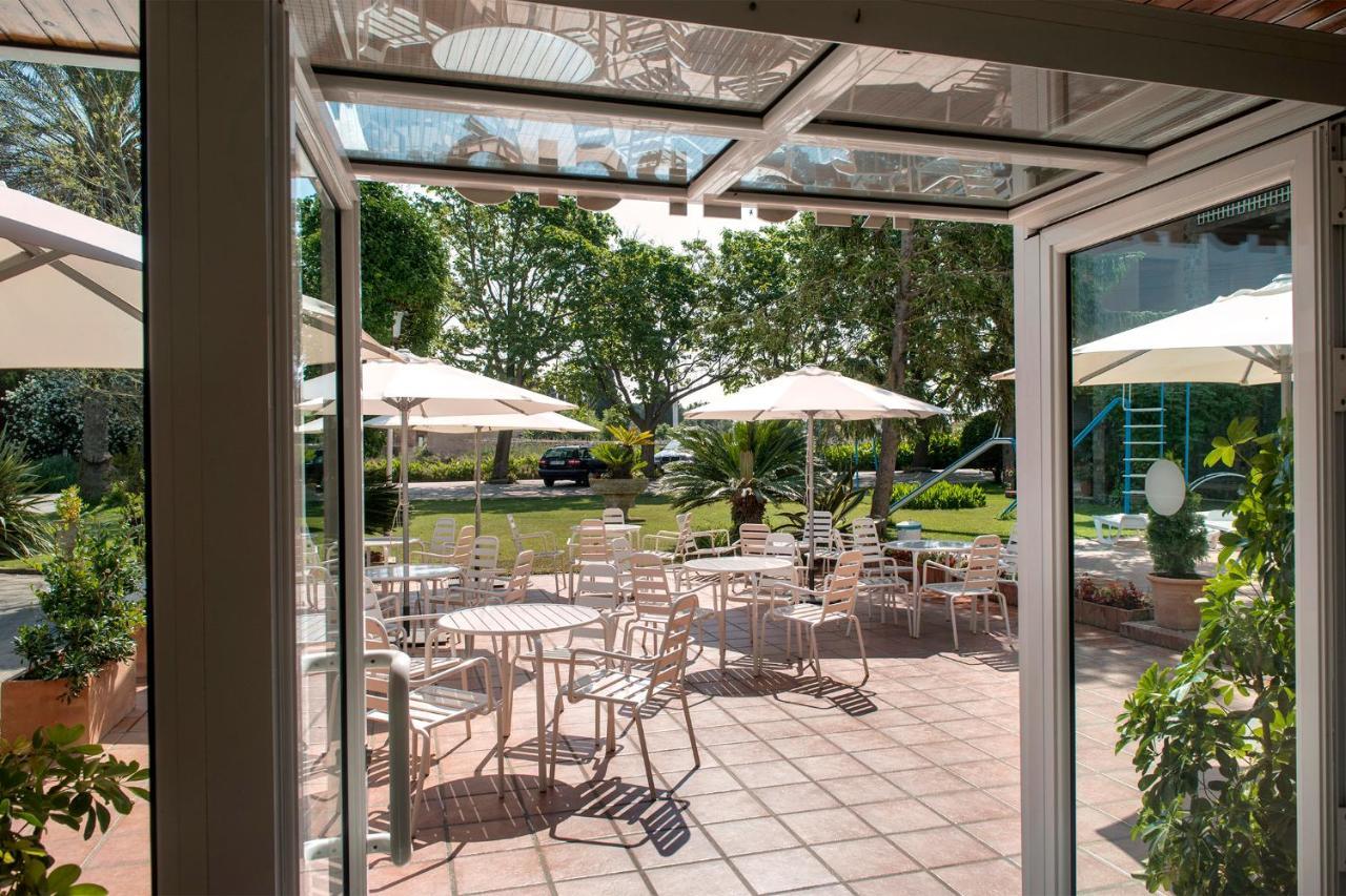 Hotel El Moli Сан-Пера-Пасказо Екстер'єр фото